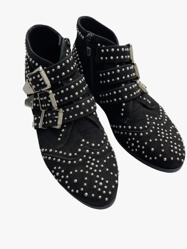 takahiromiyashita the soloist. thesoloist s s2021 gem embellished suede boots 19